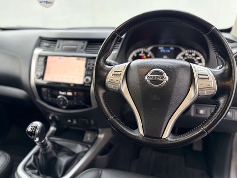 Nissan Navara 2.3 Navara Tekna dCi 4WD 5dr 58