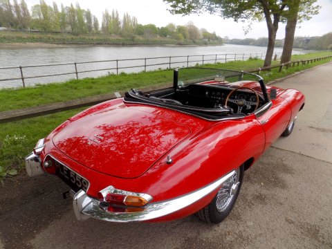 Jaguar E-Type S1½ 4.2 Roadster 3