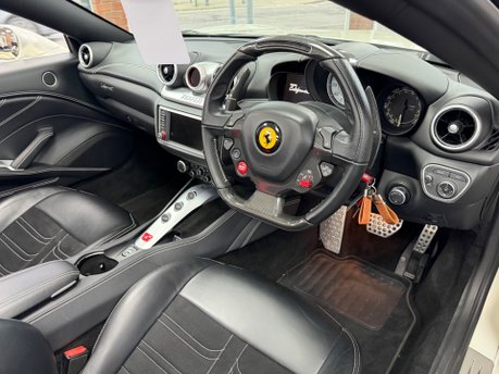 Ferrari California California T 32