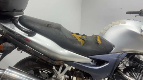 Kawasaki ZR Z750 2002 35K RUNNING PROJECT BIKE 750CC TOUER COMMUTER 27