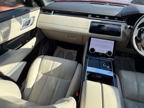 Land Rover Range Rover Velar 2.0 D240 R-Dynamic HSE SUV 5dr Diesel Auto 4WD Euro 6 (s/s) (240 ps) 43
