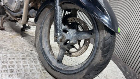Suzuki Inazuma GW 2013 13K GOOD RUNNING PROJECT BIKE SPARES OR REPAIR 250CC A2 16