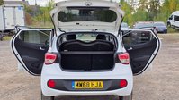 Hyundai i10 1.2 Premium SE Hatchback 5dr Petrol Auto Euro 6 (87 ps) 8