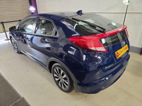 Honda Civic 1.6 i-DTEC ES-T Euro 5 (s/s) 5dr 7