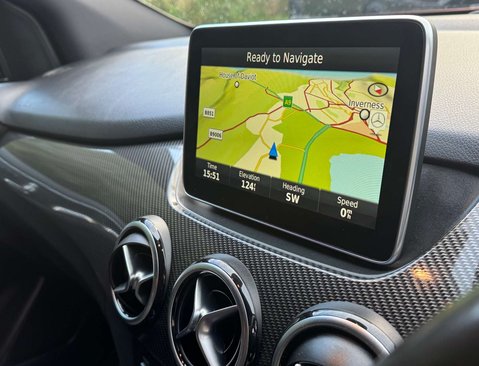 Mercedes-Benz B Class 2.1 B 200 AMG Line Premium+ D Auto 5dr 37