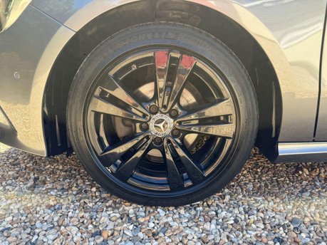 Mercedes-Benz A Class 1.5 A180d Sport (Premium Plus) 7G-DCT Euro 6 (s/s) 5dr 14