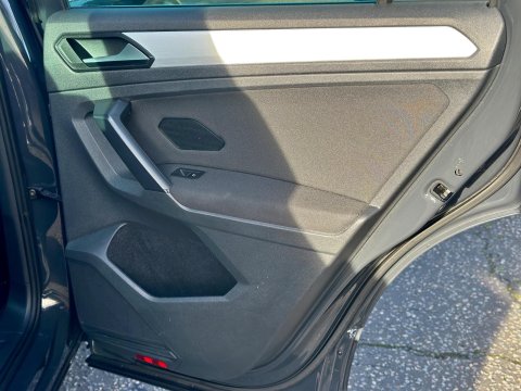 Volkswagen Tiguan 2.0 TDI SE Navigation Euro 6 (s/s) 5dr 63