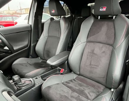 Toyota Yaris Cross 1.5 Yaris Cross GR Sport HEV Auto 5dr 58