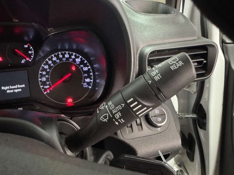 Vauxhall Combo 1.5 Combo 2300 Professional Turbo D S/S 28