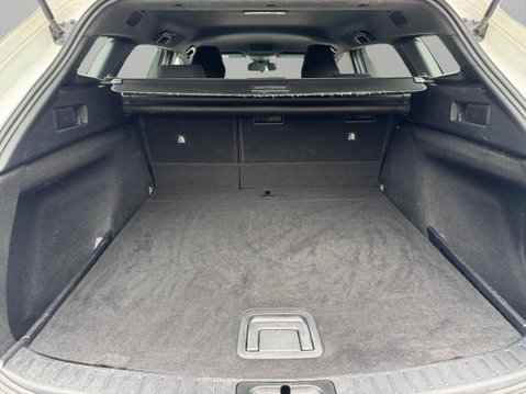 Toyota Corolla 1.8 VVT-h Icon Touring Sports CVT Euro 6 (s/s) 5dr 36