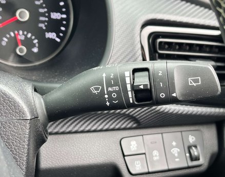 Kia Stonic 1.0 Stonic GT-Line S ISG MHEV Semi-Auto 5dr 63