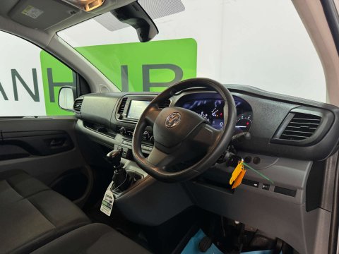 Vauxhall Vivaro 1.5 Vivaro F2700 Sportive S/S 2