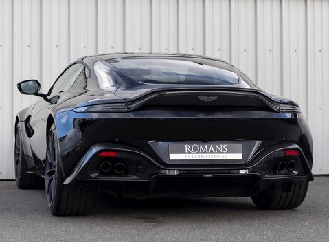 Aston Martin V8 Vantage 3