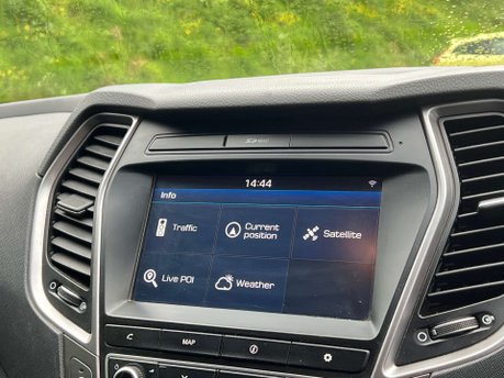 Hyundai SANTA FE 2.2 Santa Fe Premium Blue Drive CRDi Auto 4WD 5dr 20
