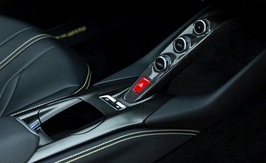 Ferrari 812 Superfast 16