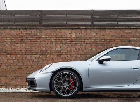 Porsche 911 Carrera 4S (992) 26