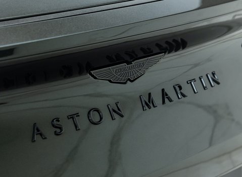 Aston Martin DB11 V8 VOLANTE 35