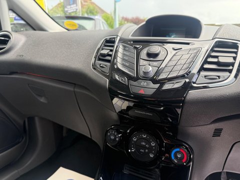 Ford Fiesta 1.25 Zetec Euro 5 3dr 17
