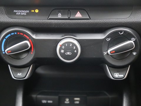 Kia Stonic 1.0 T-GDi 2 Euro 6 (s/s) 5dr 17