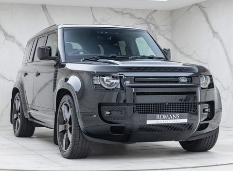 Land Rover Defender 110 D300 X 6