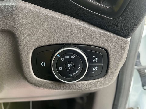 Ford Transit Connect 1.5 Transit Connect 240 Base TDCi LONG WHEEL BASE AIR CON 20