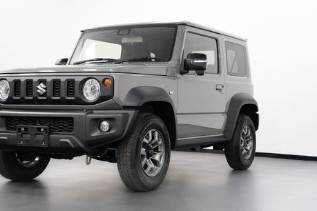 Suzuki Jimny Sierra SUV 1.5 AUTOMATIC petrol 28