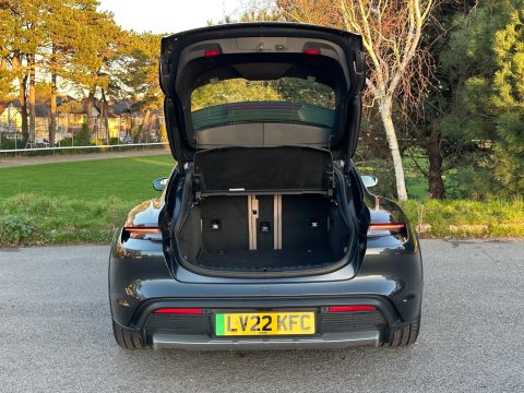 Porsche Taycan Performance Plus 93.4kWh 4 Cross Turismo Auto 4WD 5dr (11kW Charger) 12