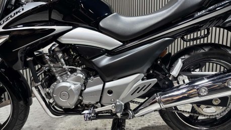 Suzuki Inazuma GW 2014 ONLY 6K MOT SEPTEMBER 2027 WARRANTY A2 READY 250CC 21