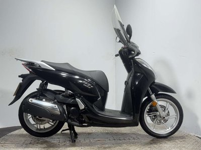 Honda SH300i SH 300 2016 32K VERY CLEAN MOT JAN 2027 300CC SCOOTER