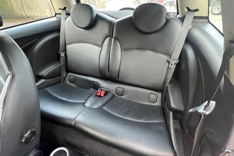 Mini Hatch COOPER D - PART EXCHANGE TO CLEAR -£20 ROAD TAX -MOT SEPT 2027 9