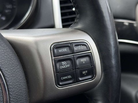 Jeep Grand Cherokee 3.0 V6 CRD Overland Auto 4WD Euro 5 5dr 92