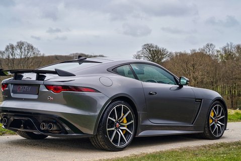 Jaguar F-Type V8 SVR 575 AWD 4