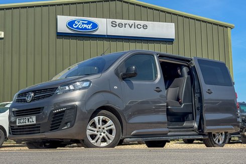 Vauxhall Vivaro Crew Cab AUTO LWB L2H1 Low Roof 3100 Air Con Alloys Sensors Cam Nav EURO 6