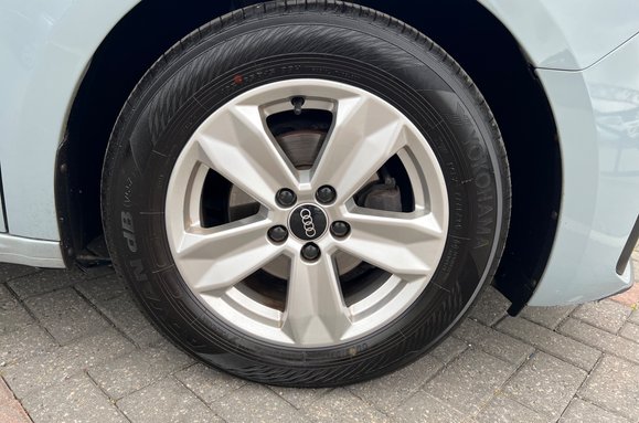 Audi A1 SPORTBACK 1.0 TFSI TECHNIK 15