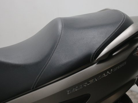 Suzuki Burgman 200 UH 200 AL7 25