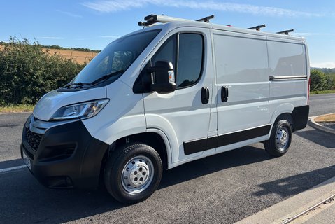 Citroen Relay 33 L1H1 X 120 ps BlueHdi Panel Van - Racking & Invertor 1