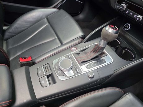 Audi RS3 2.5 TFSI Sportback 5dr Petrol S Tronic quattro Euro 6 (s/s) (400 ps) 5