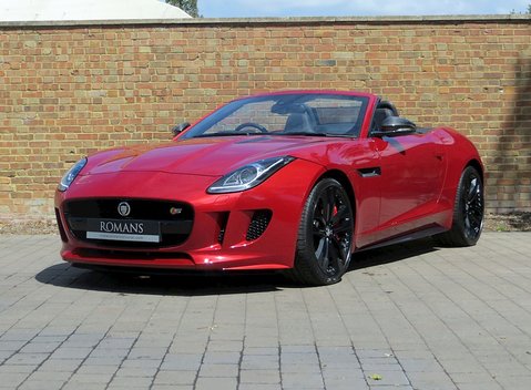 Jaguar F-Type S V8 Convertible 18