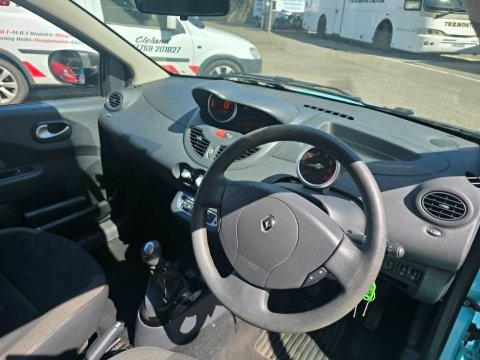 Renault Twingo DYNAMIQUE 10