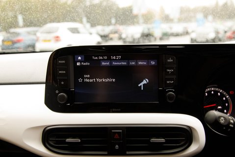 Hyundai i10 MPI PREMIUM 17