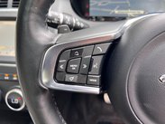 Jaguar E-Pace 2.0 D180 R-Dynamic HSE Auto AWD Euro 6 (s/s) 5dr 34