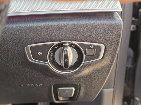Mercedes-Benz E Class 2.0 E220d SE Saloon 4dr Diesel G-Tronic+ Euro 6 (s/s) (194 ps) 40
