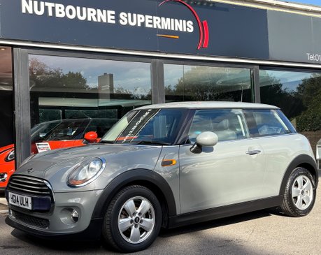 Mini Hatch Cooper 1.5 Petrol Manual Pepper Media 3 door - SAT NAV - 1 OWNER FSH 1