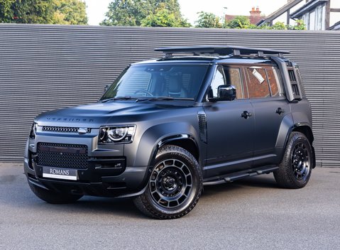 Land Rover Defender 110 OCTA Black 4