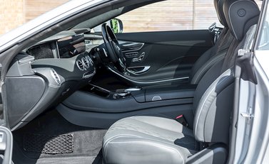 Mercedes-Benz S Class AMG Line Coupe 16