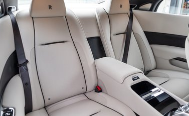Rolls-Royce Wraith Series II 13
