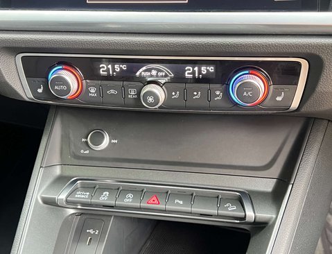 Audi Q3 1.5 Q3 S Line 35 TFSI MHEV Semi-Auto 5dr 35