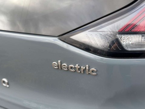 Hyundai IONIQ 38.3kWh Premium SE Auto 5dr 42