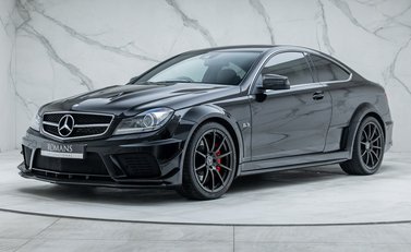 Mercedes-Benz C63 AMG BLACK SERIES 1
