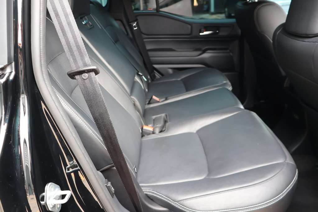 Toyota Land Cruiser COMMERCIAL WITH  REAR SEATS AND PRIVACY  13